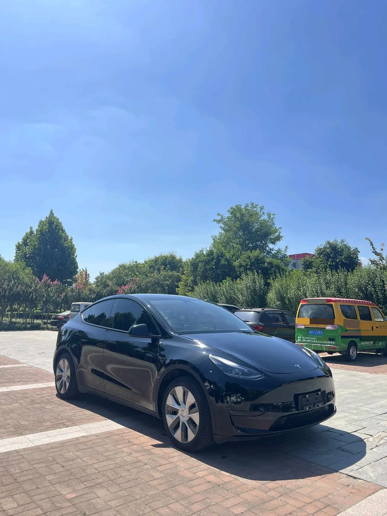 Tesla 2022 Model Y rear-wheel drive version automatic transmission 3