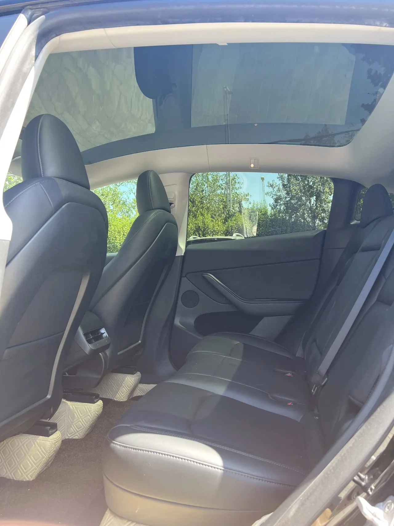 Tesla 2022 Model Y rear-wheel drive version automatic transmission 5