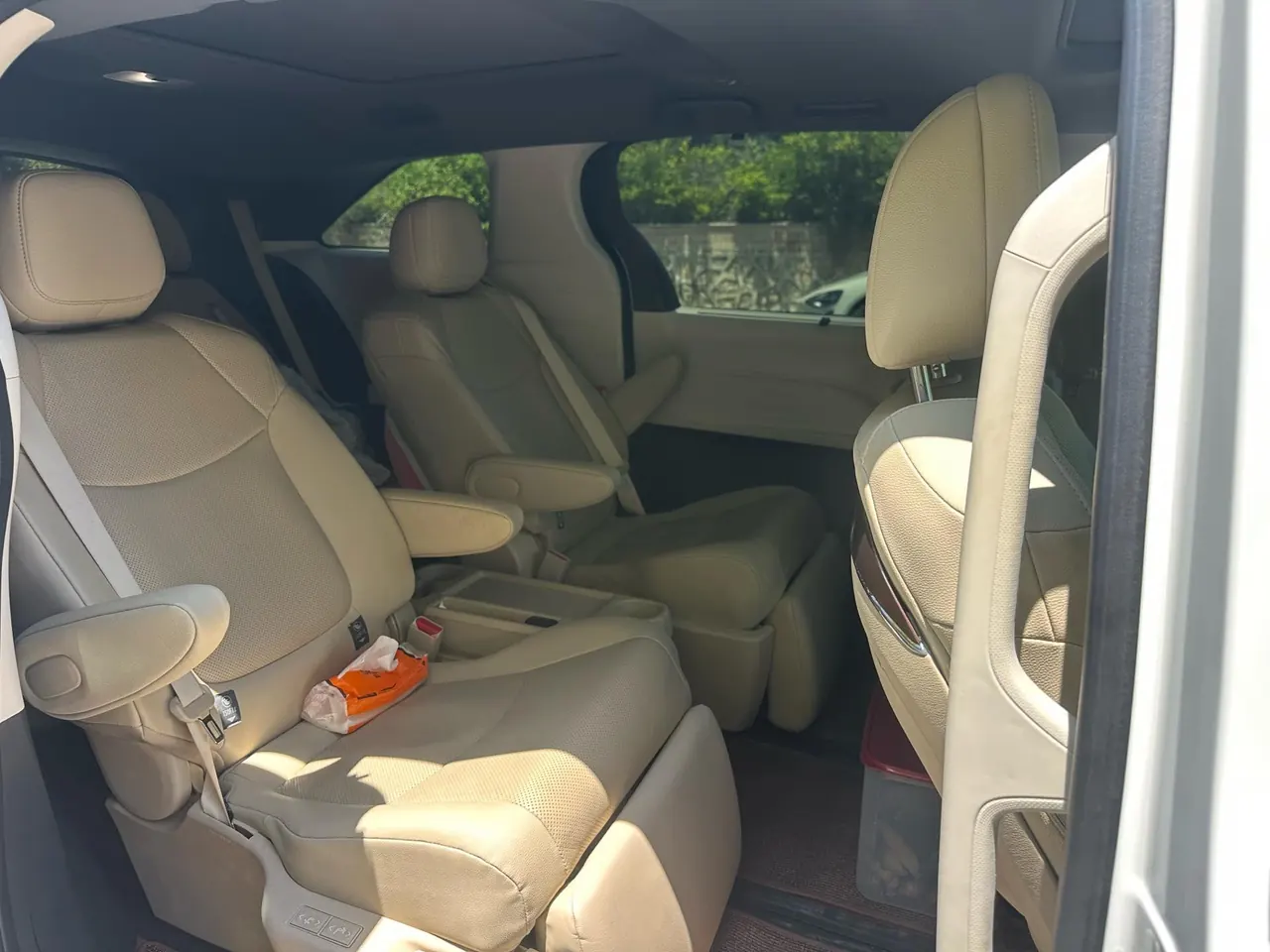 Toyota 2023 Grevia HYBRID 2.5 Stepless Premium PLUS Edition Automatic Gear 4