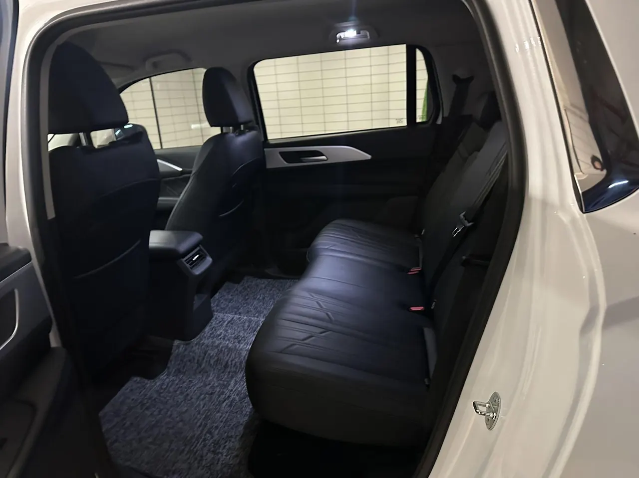 Haval 2023 H5 2.0T Two-Drive Gasoline Return to Custom Manual Gear 5