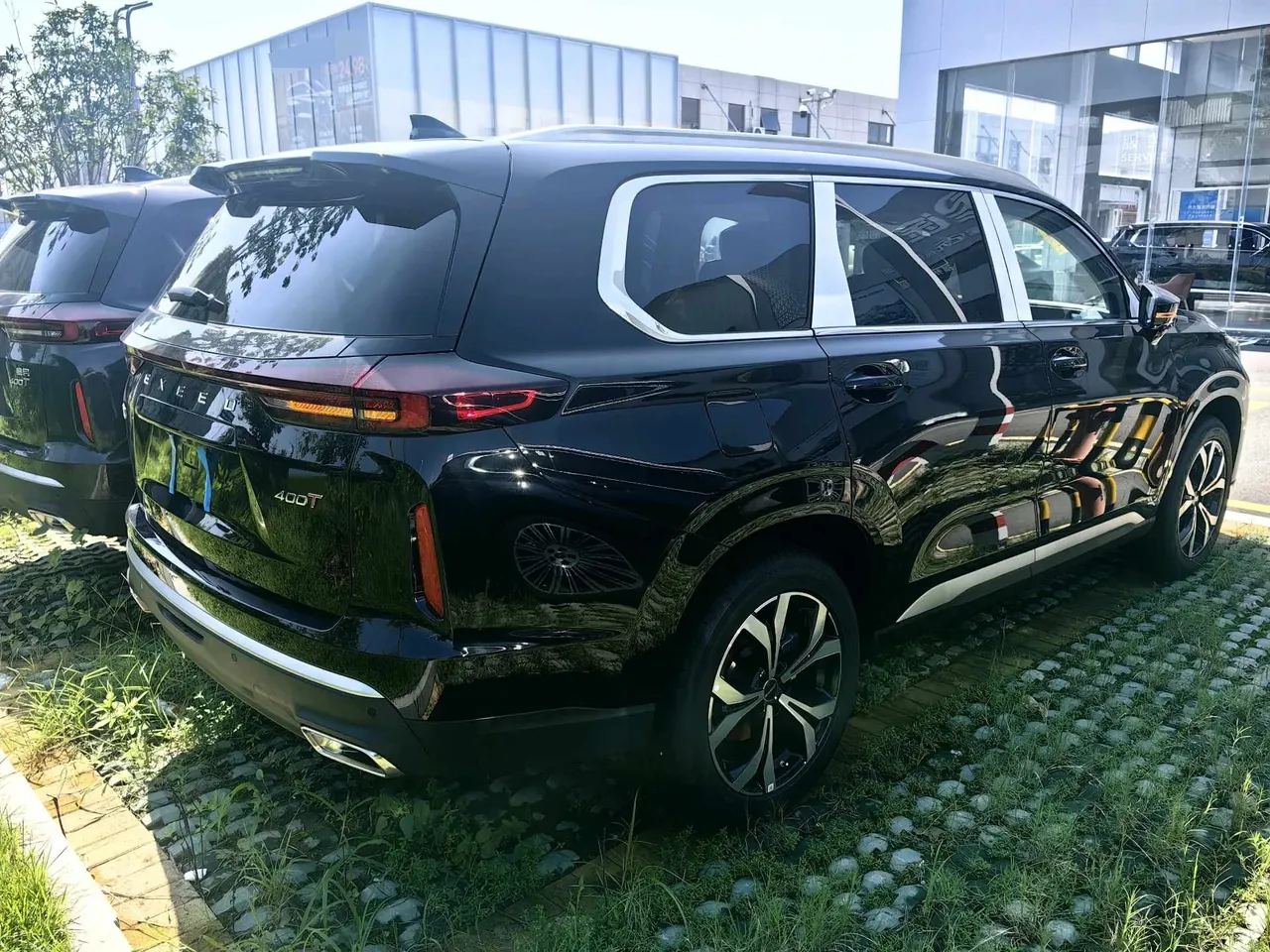 Xingtu 2026 Lanyue 2.0T 400T Two-wheel Drive Xingyao Edition 6-seat Automatic Gear 3