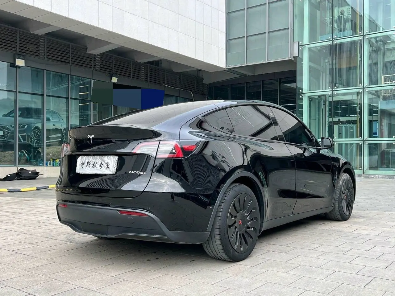 Tesla 2022 Model Y rear-wheel drive version (facelift) automatic gear 4