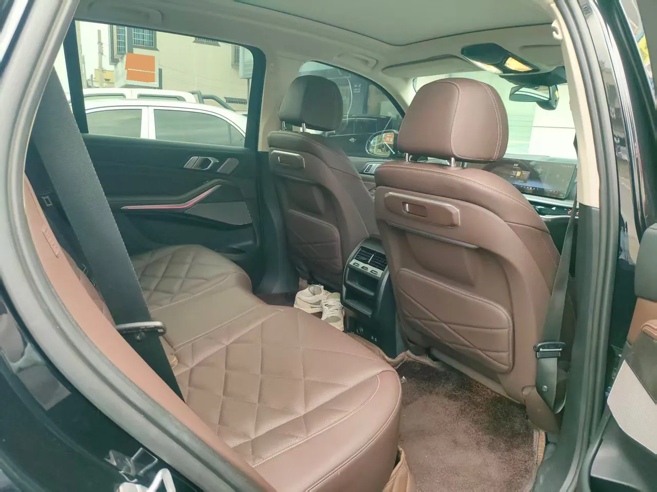 BMW 2023 X5 xDrive30Li 48V 2.0T exclusive m sports obsidian night suit automatic gear 10