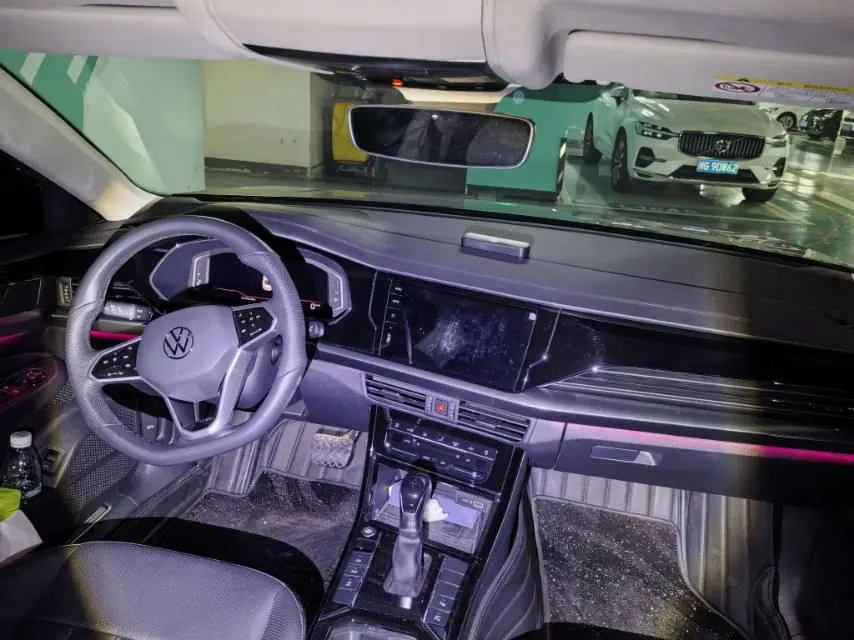 Volkswagen 2024 Passat 2.0TSI 380TSI Deluxe Edition Automatic 2