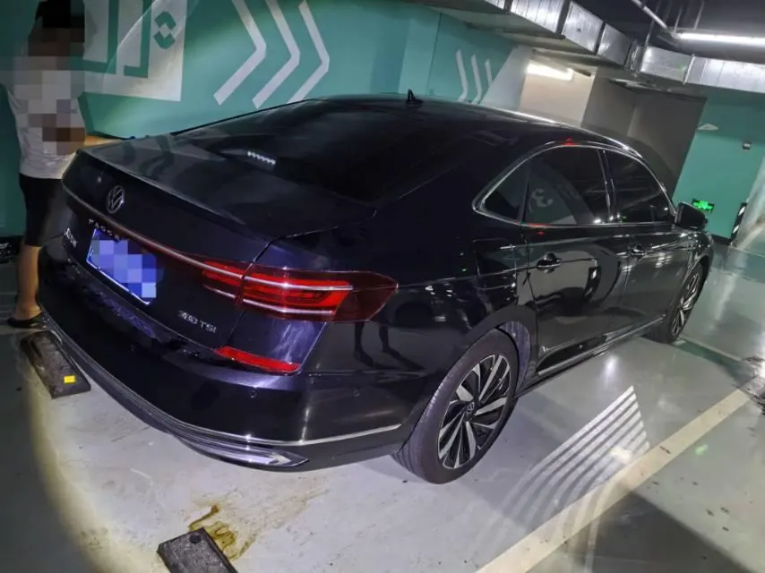 Volkswagen 2024 Passat 2.0TSI 380TSI Deluxe Edition Automatic 6