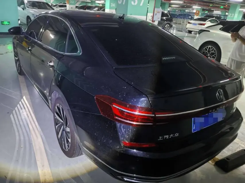 Volkswagen 2024 Passat 2.0TSI 380TSI Deluxe Edition Automatic 7