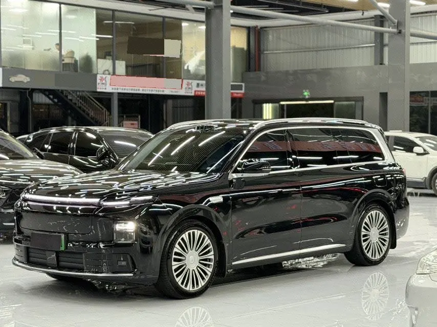 Leapmotor 2026 D 19 720 Zhizun Edition 7-seat Automatic Gear - View 1