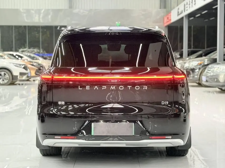 Leapmotor 2026 D 19 720 Zhizun Edition 7-seat Automatic Gear 6