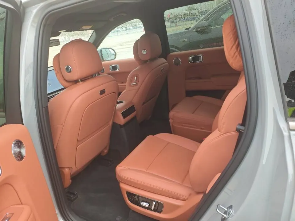 Li 2025 L9 Ultra Smart Refresh Edition Automatic Transmission 4