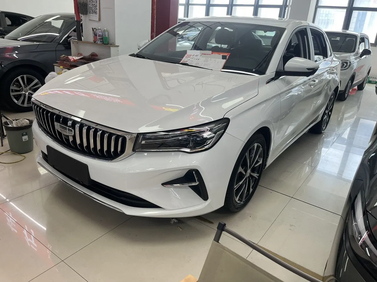 Geely 2025 Emgrand-Sanxiang 1.5 Stepless Noble Automatic Transmission - View 1
