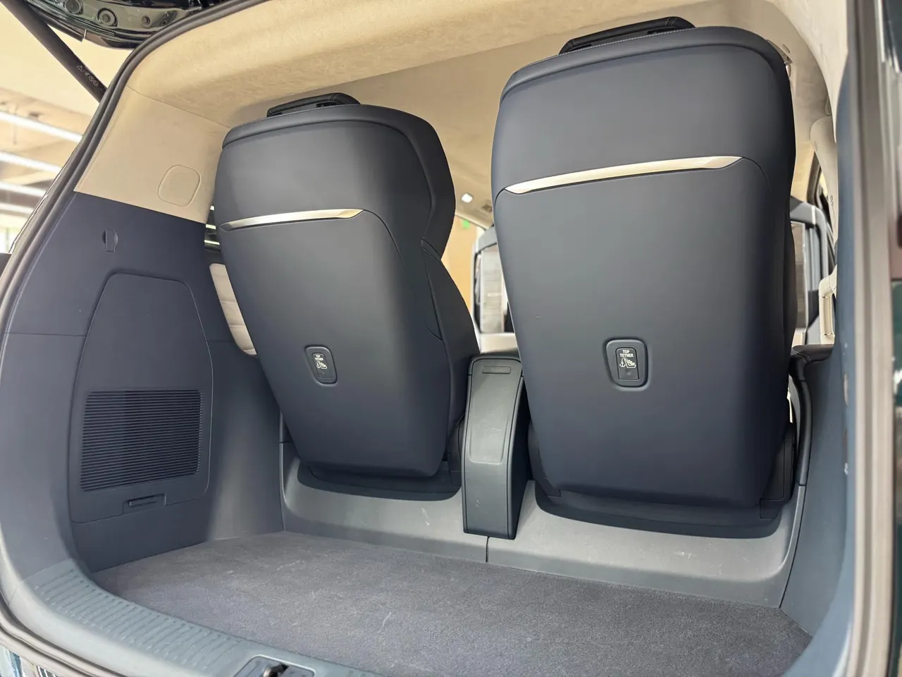 Buick 2023 Century 48V 2.0T Private Edition 4-seat Automatic Gear 12