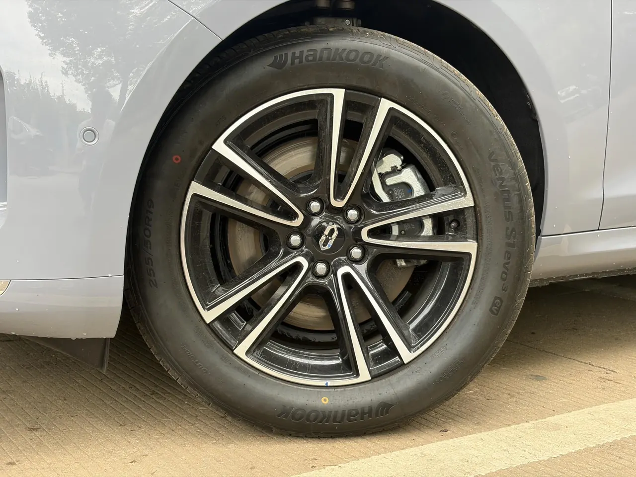 AITO 2025 AITO M5 extended-range Ultra rear-drive automatic gear 3