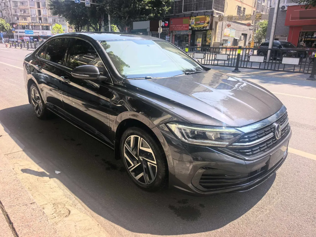 Volkswagen 2025 Sagittarius 1.5TSI 300TSI Exceed Edition Automatic Gear 3