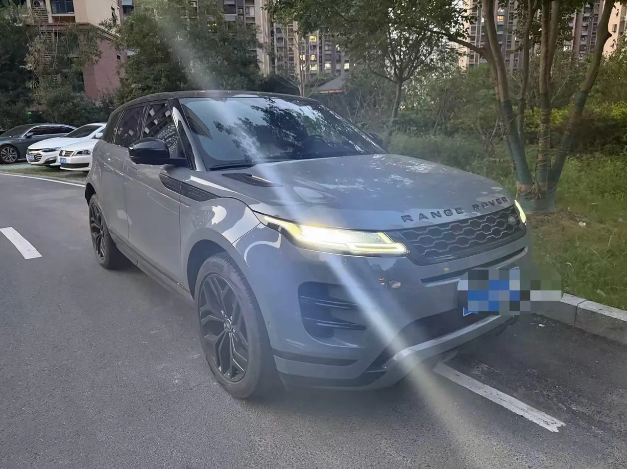 Land Rover 2020 Range Rover Aurora 48V 2.0T 249PS R-DYNAMIC SE Sports Technology Edition Automatic Gear 2
