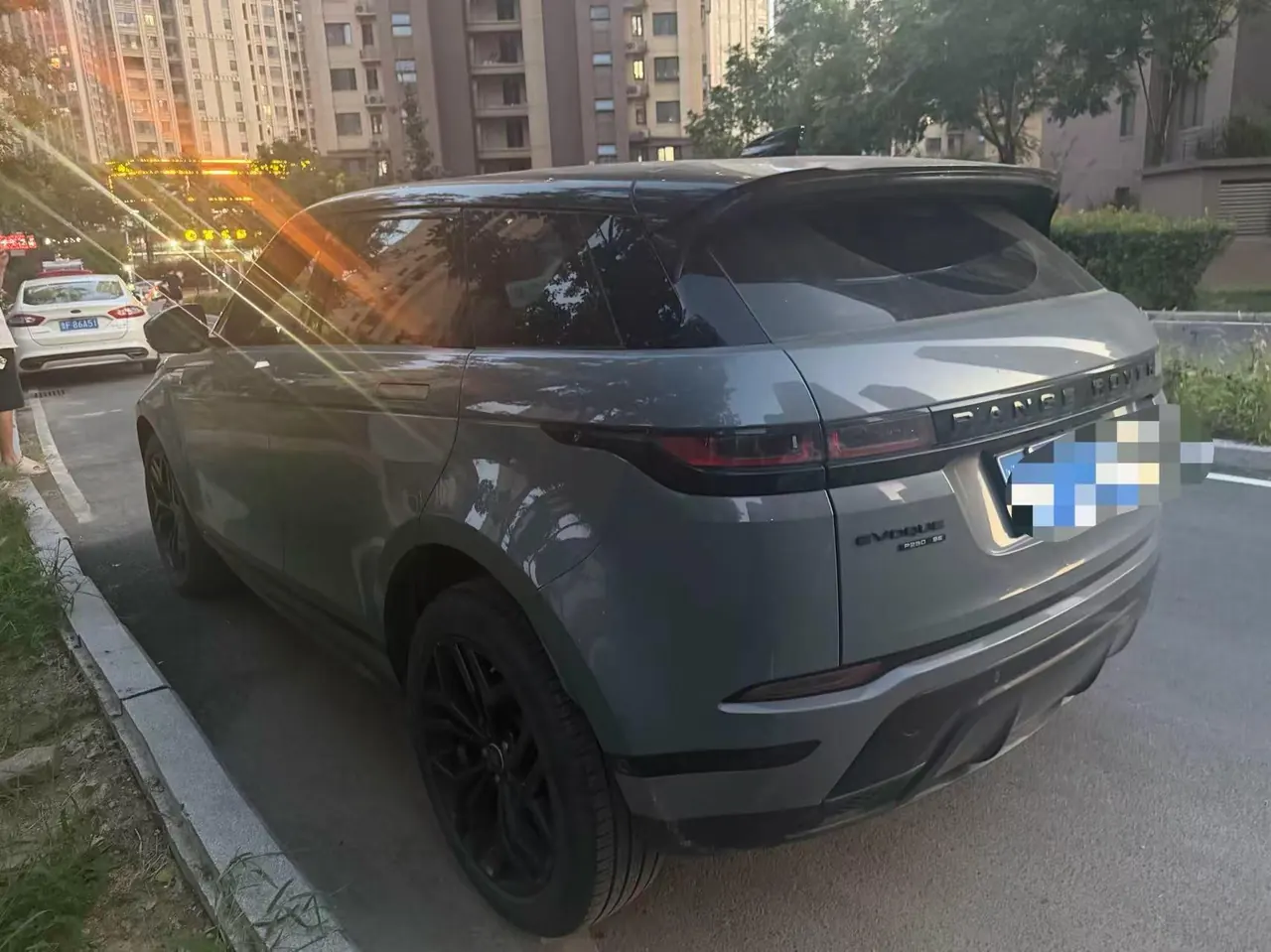 Land Rover 2020 Range Rover Aurora 48V 2.0T 249PS R-DYNAMIC SE Sports Technology Edition Automatic Gear 4