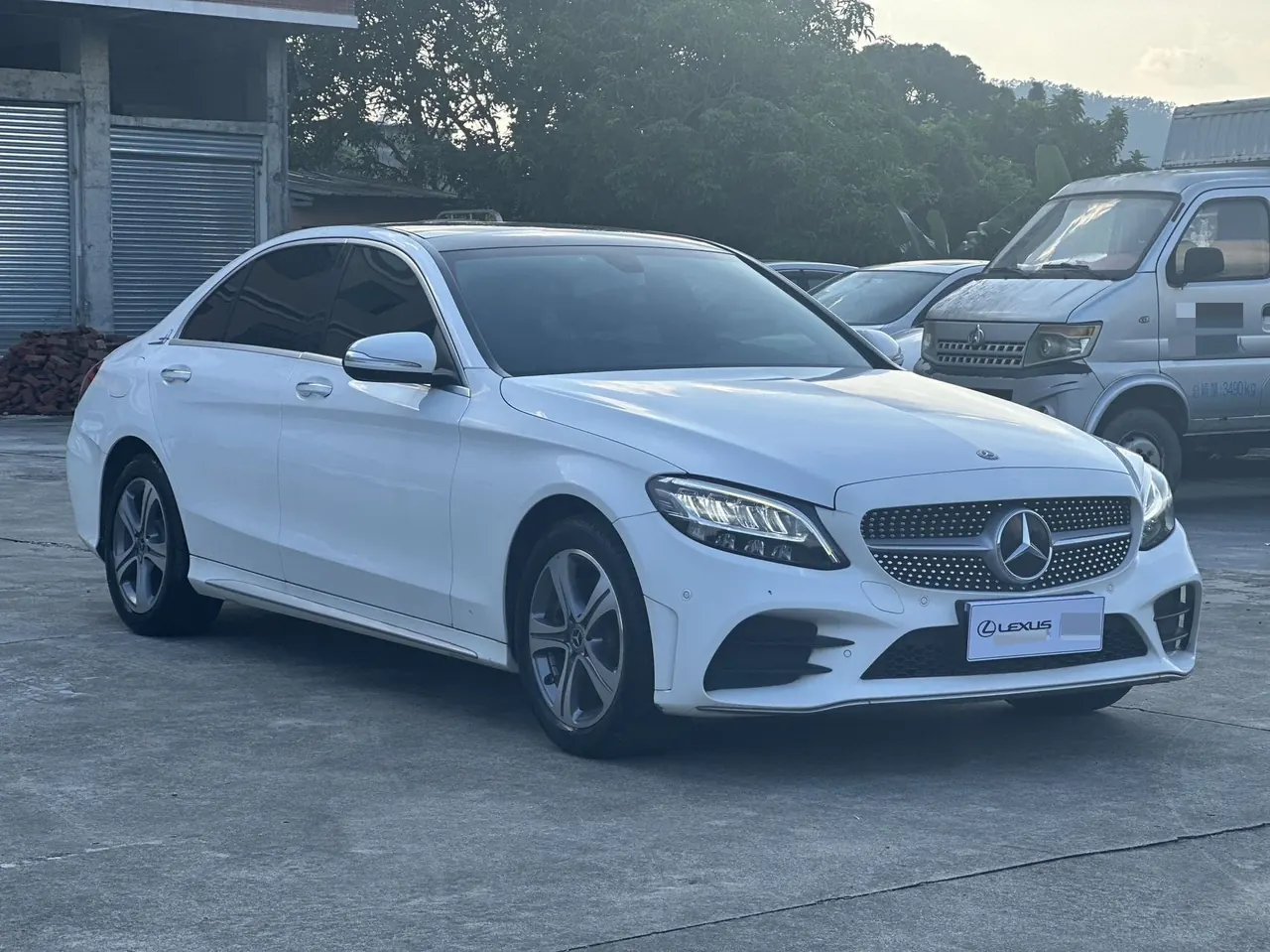 Mercedes Benz Class C 2020 C 260 L 48V 1.5T Automatic 3