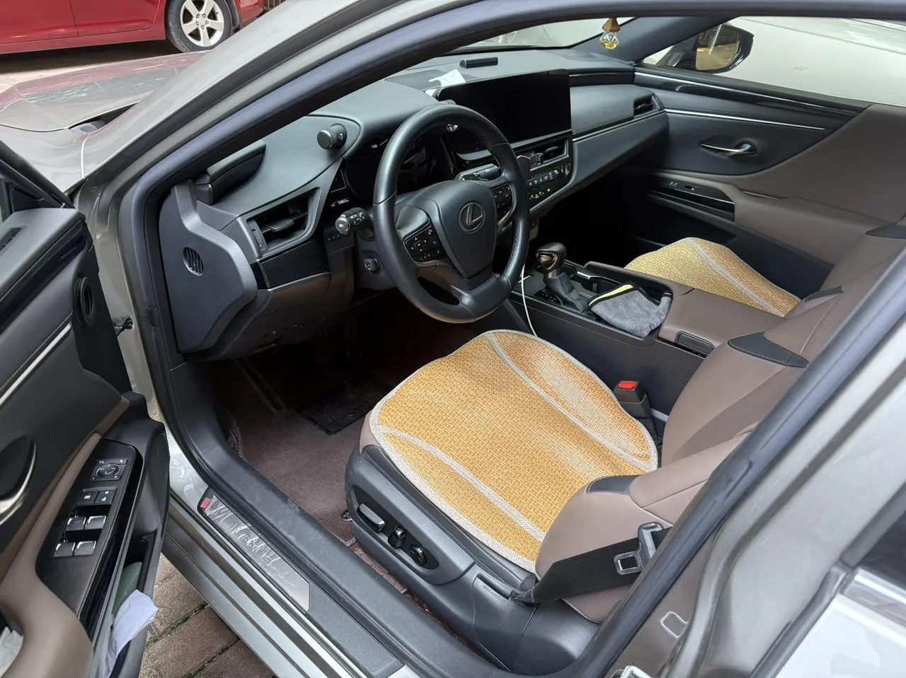 Lexus ES (Imported) 2022 ES200 2.0 Stepless Premium Edition Automatic Gear 3
