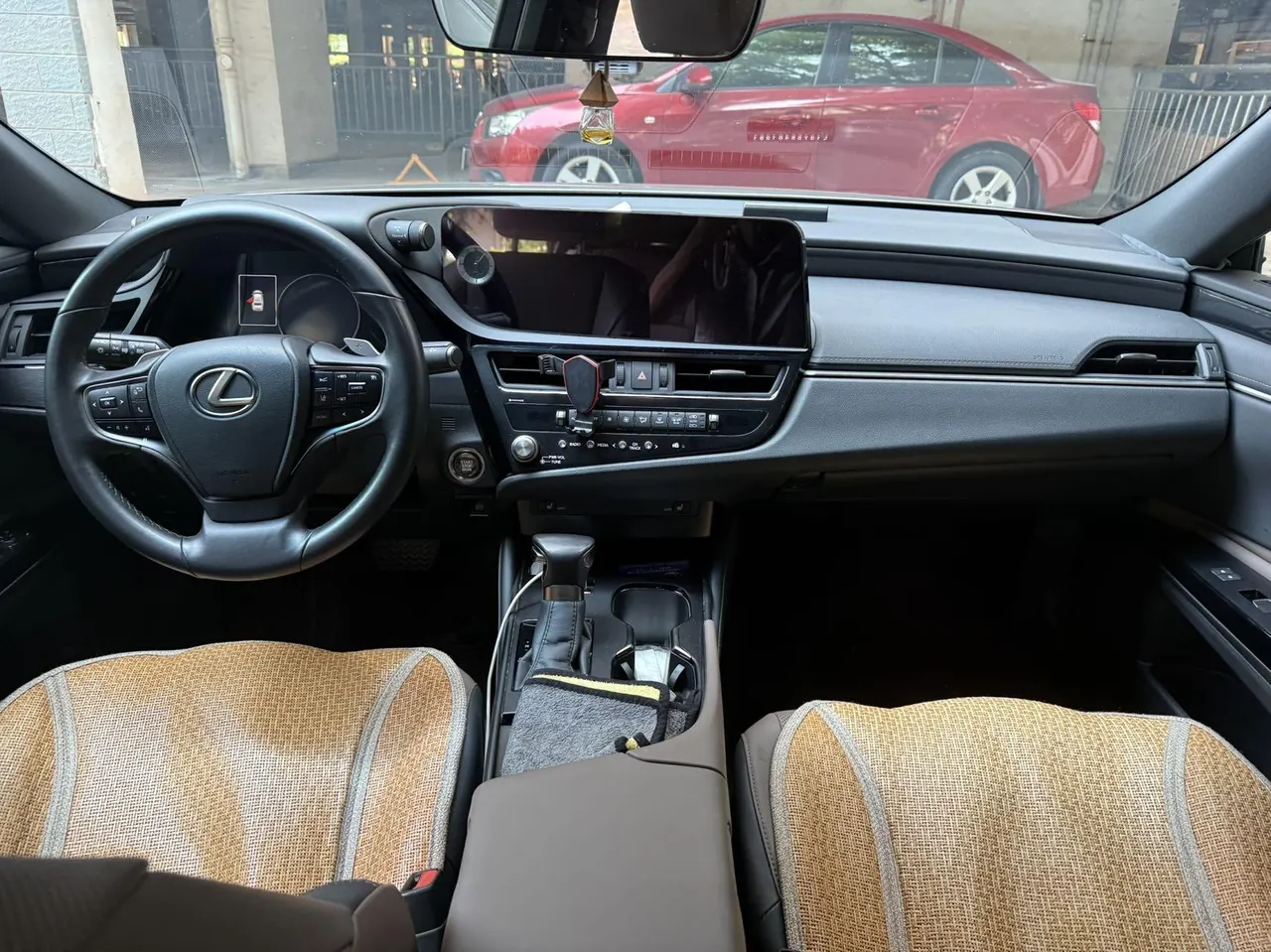 Lexus ES (Imported) 2022 ES200 2.0 Stepless Premium Edition Automatic Gear 5