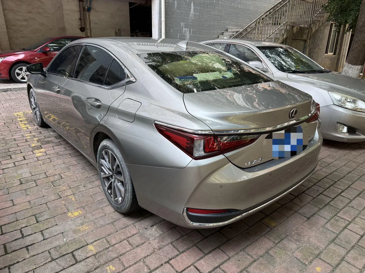 Lexus ES (Imported) 2022 ES200 2.0 Stepless Premium Edition Automatic Gear 6