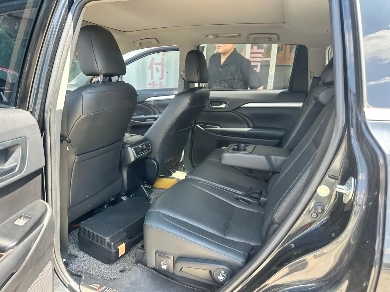 Toyota 2021 Highlander 2.0T Two-Drive Premium Edition 7-seat Automatic Gear 5