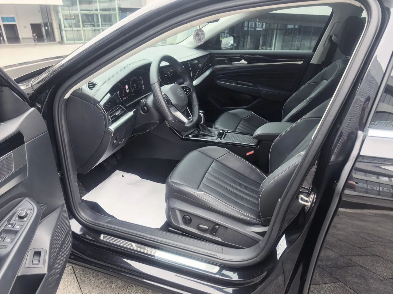 Volkswagen 2023 Passat 2.0TSI 330TSI Star Elite Edition (Modified) Automatic Gear 5