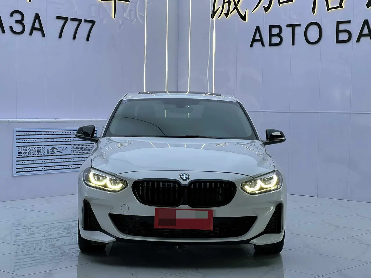 BMW 1 Series 2023 120i 1.5T M Sports Obsidian Night Edition Automatic Gear 2