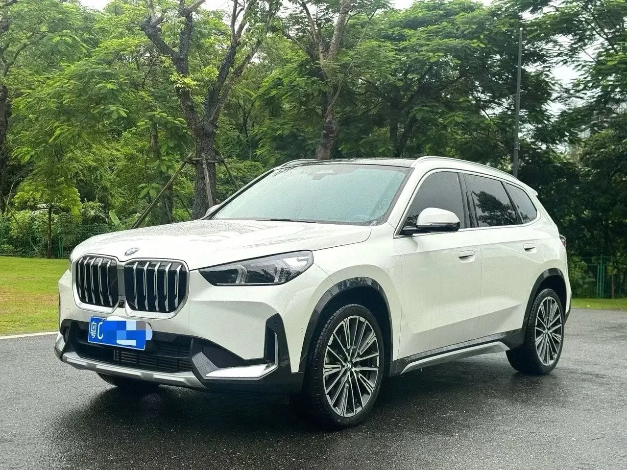 BMW 2023 X1 xDrive25Li 2.0T M sports suit automatic gear - View 1