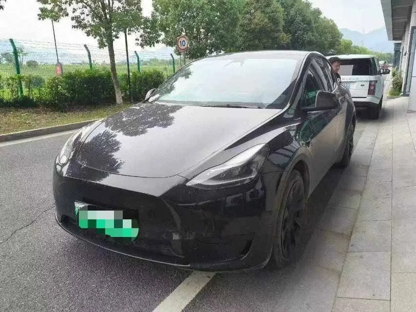 Tesla 2022 Model Y rear-wheel drive version (facelift) automatic gear - View 1