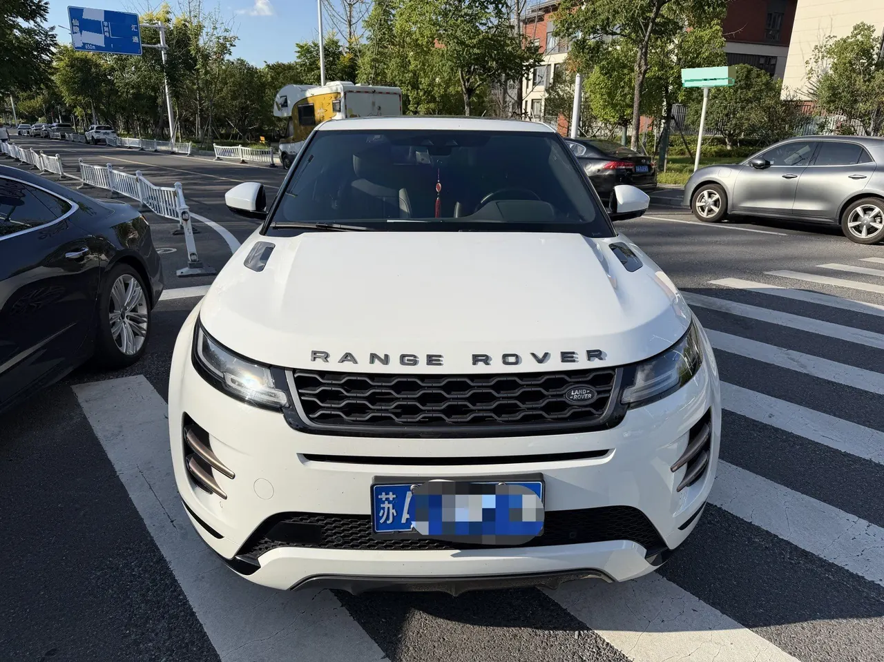Land Rover 2020 Range Rover Aurora 48V 2.0T 249PS R-DYNAMIC SE Sports Technology Edition Automatic Gear 2