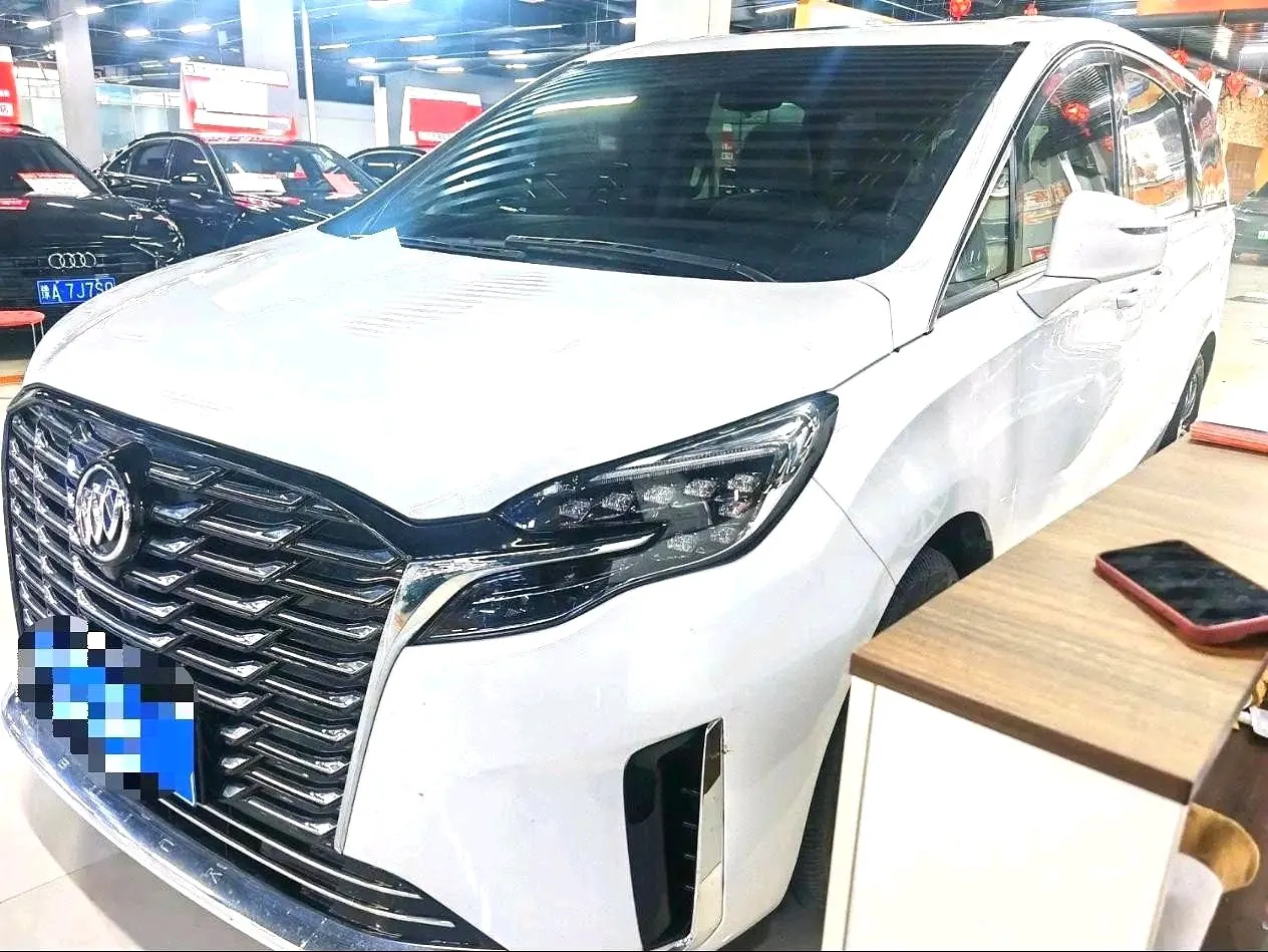 Buick 2023 GL8 ES Lu Zun 48V 2.0T 653T Comfortable Automatic Gear 3