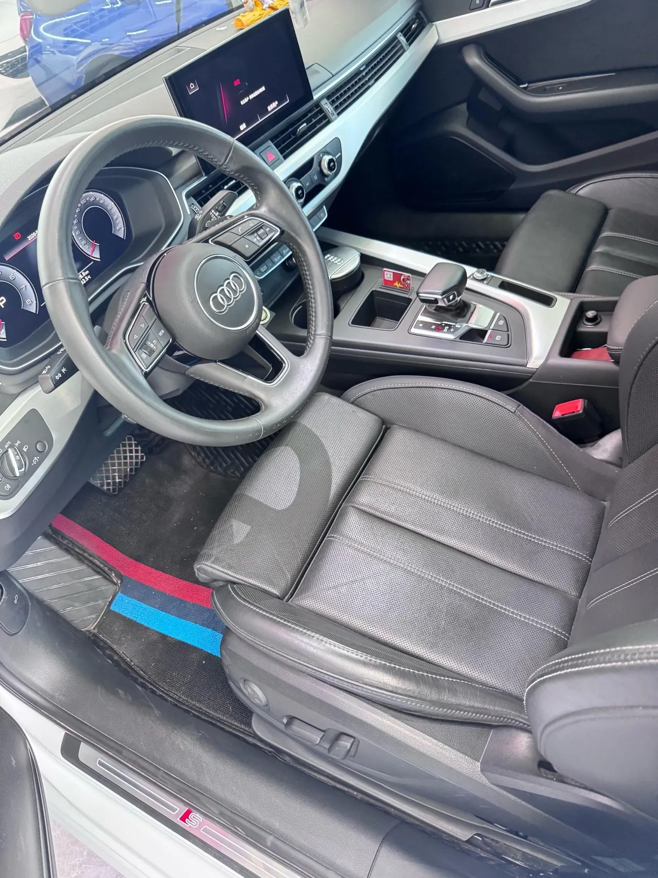 Audi 2020 A4L 2.0TFSI 40TFSI Fashion Dynamic Automatic - View 1