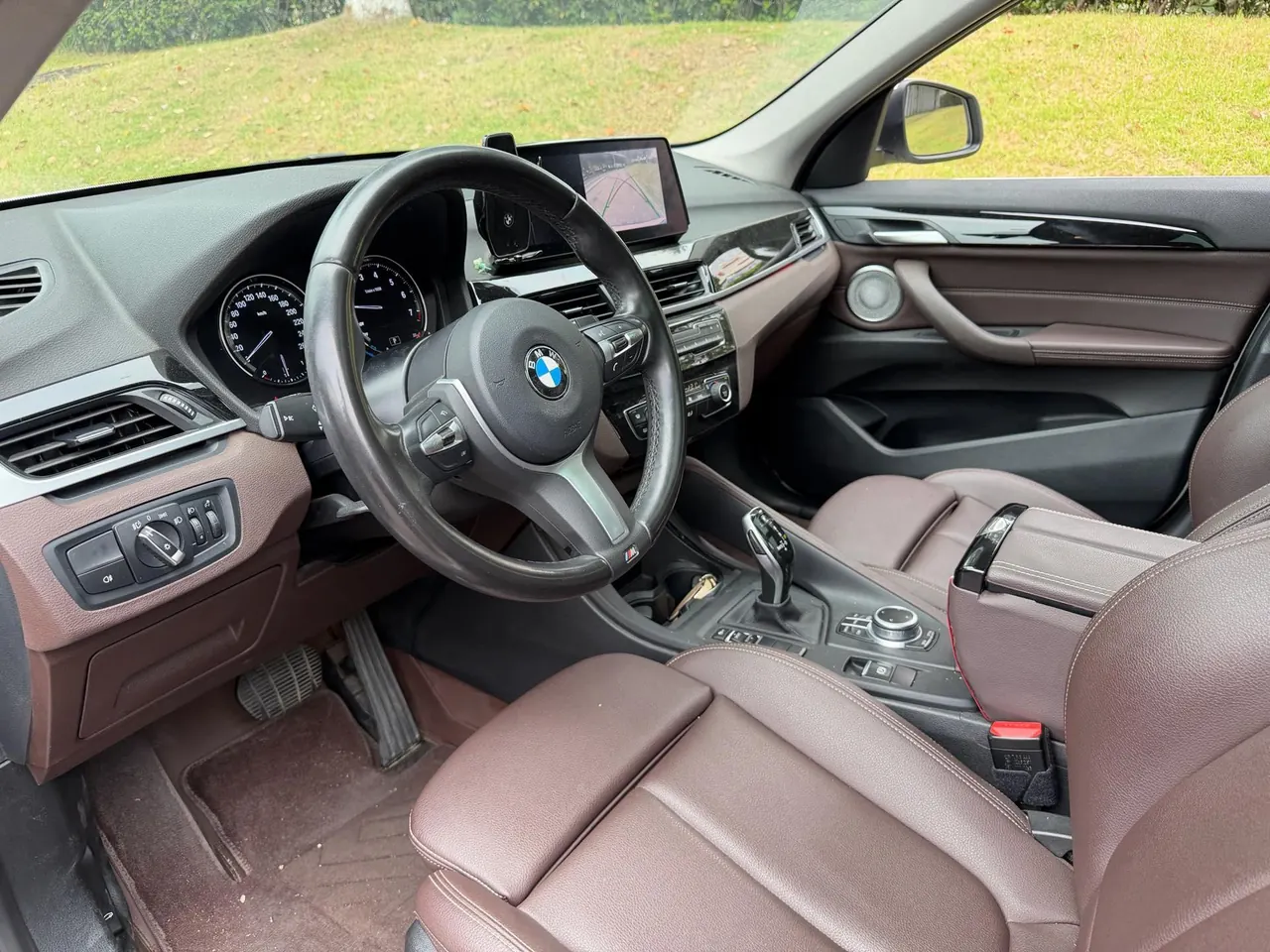 BMW 2021 X1 sDrive25Li 2.0T Leading Automatic Gear 3