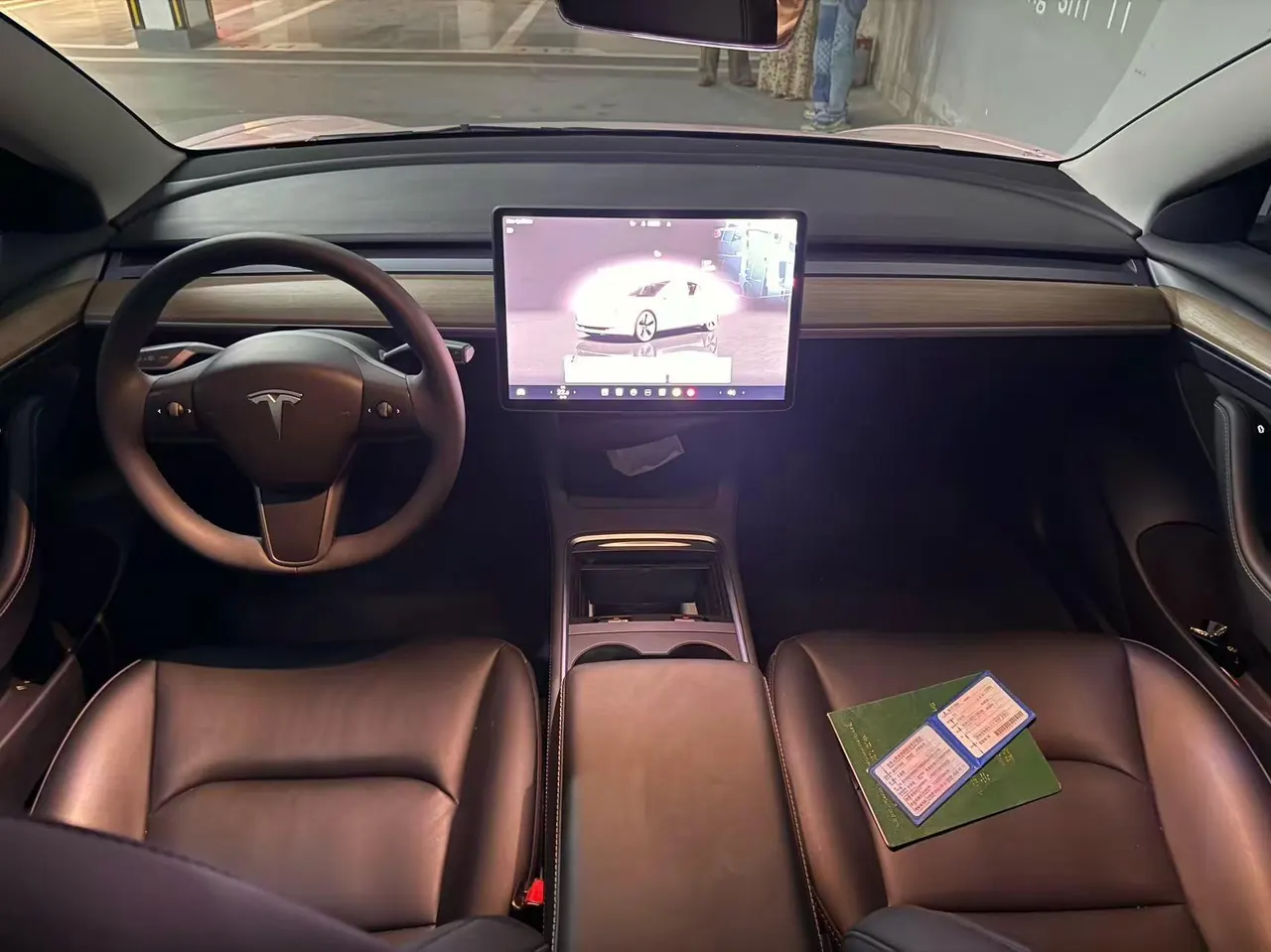 Tesla 2022 Model 3 rear-wheel drive version of automatic transmission 3