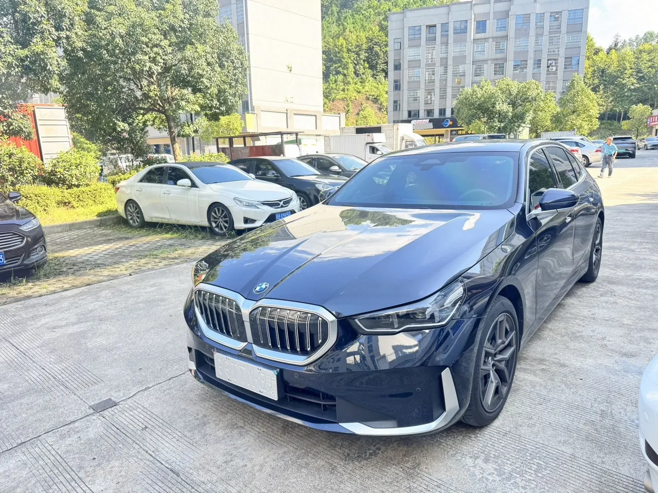 BMW 5 series 2024 530Li 48V 2.0T exclusive m sports suit automatic gear - View 1