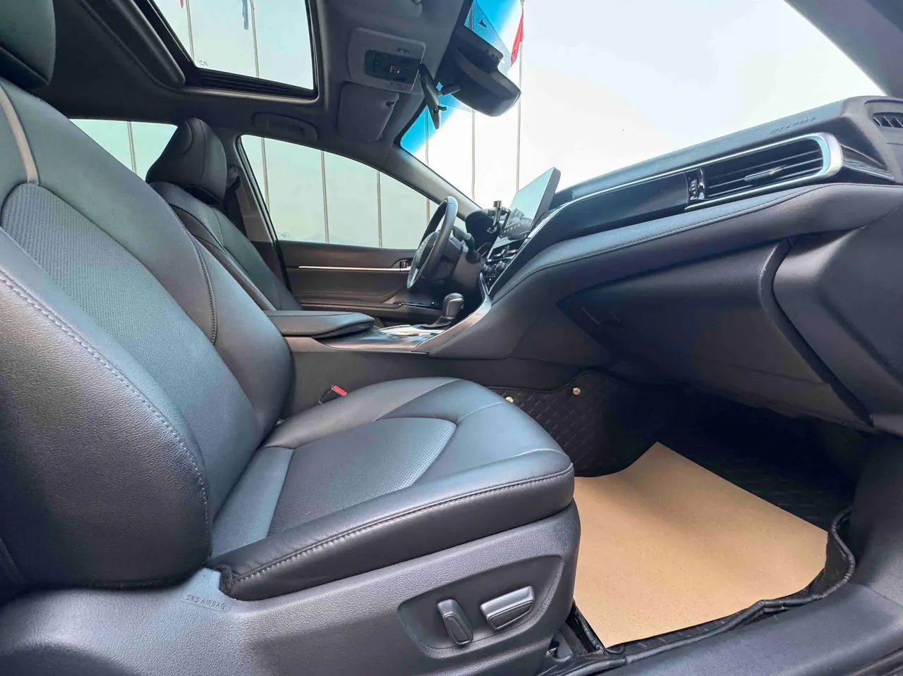 Toyota 2021 Camry 2.0G Stepless Deluxe Edition Automatic Gear 3