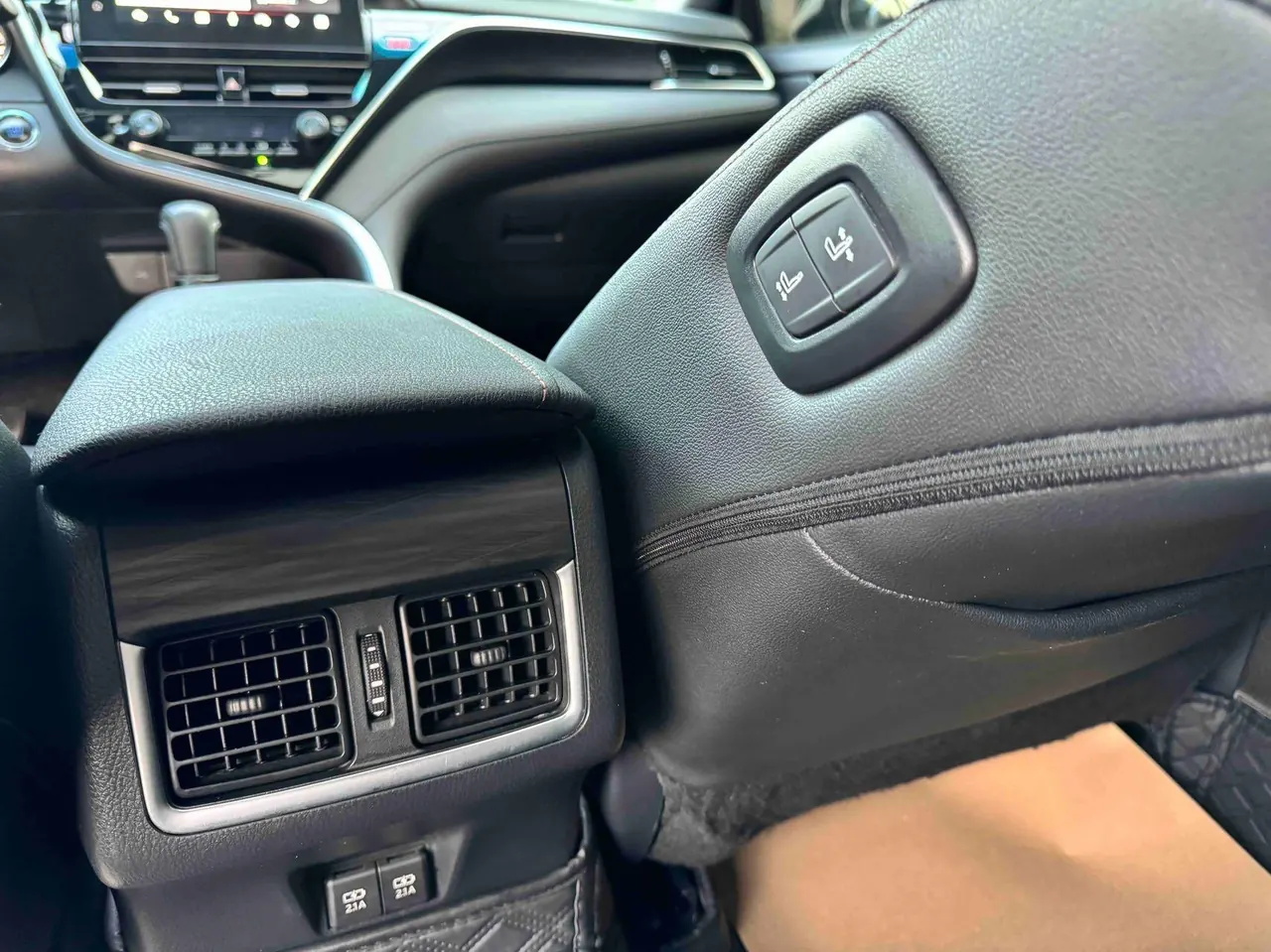 Toyota 2021 Camry 2.0G Stepless Deluxe Edition Automatic Gear 6
