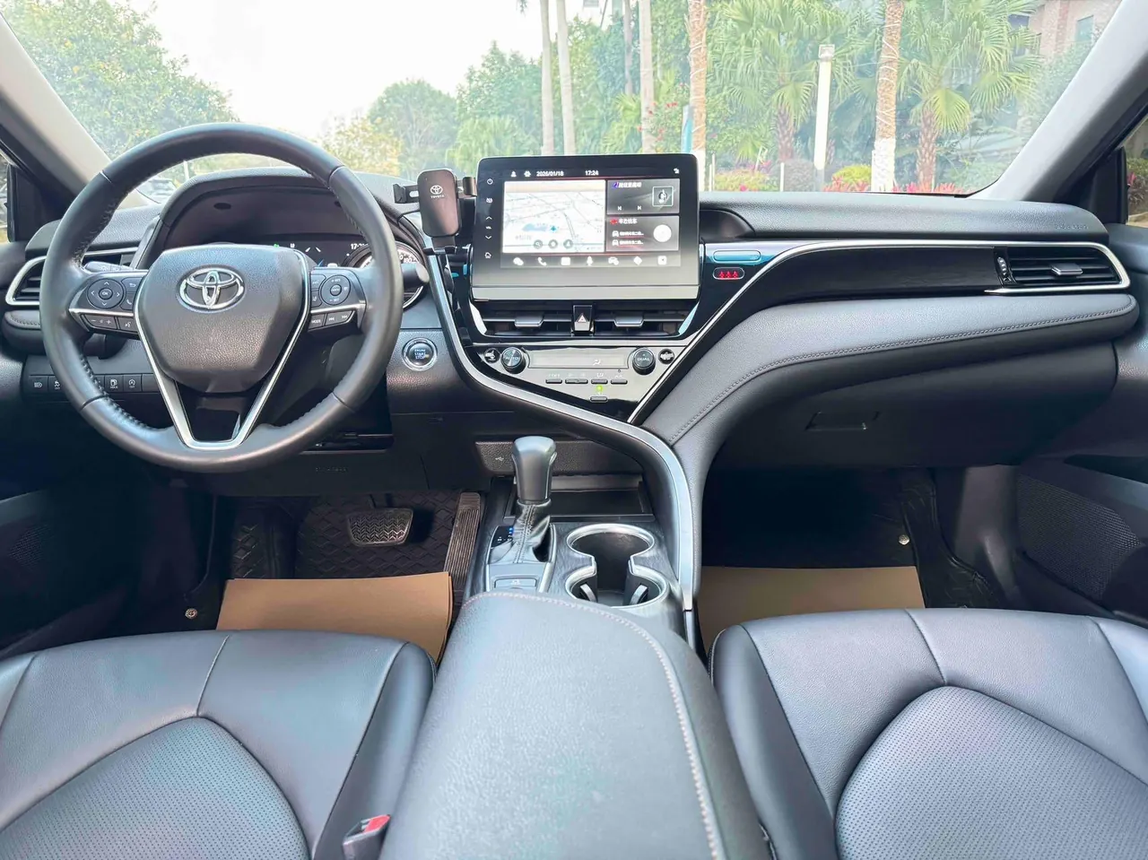 Toyota 2021 Camry 2.0G Stepless Deluxe Edition Automatic Gear 8