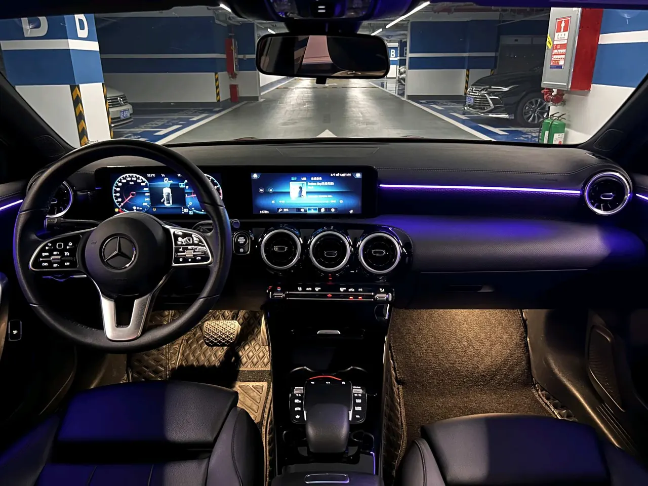 Mercedes Benz Class A 2022 A 200 L 1.3T Dynamic Automatic 18