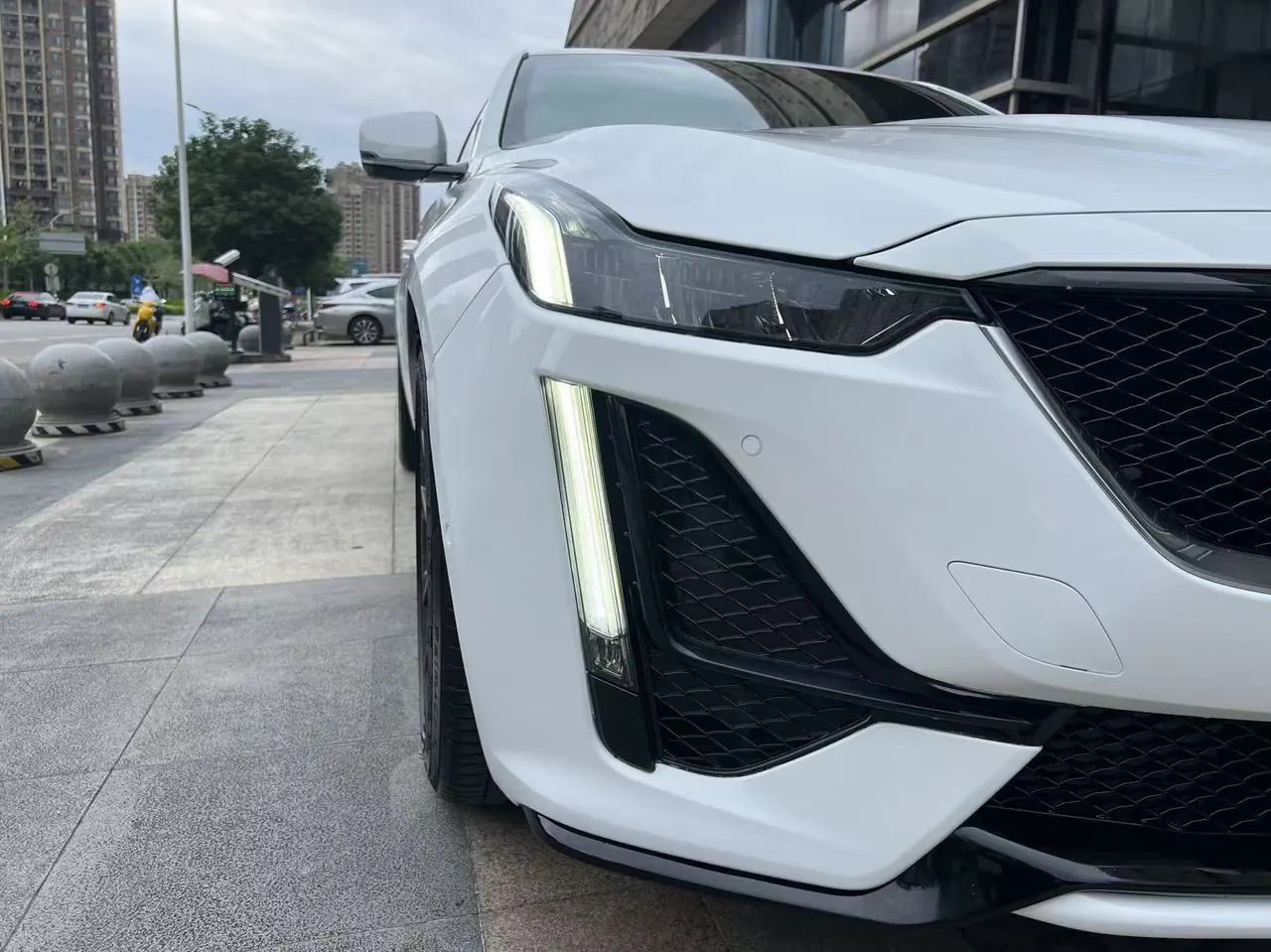 Cadillac 2020 CT5 2.0T 28T Platinum Sports Edition Automatic Gear 4