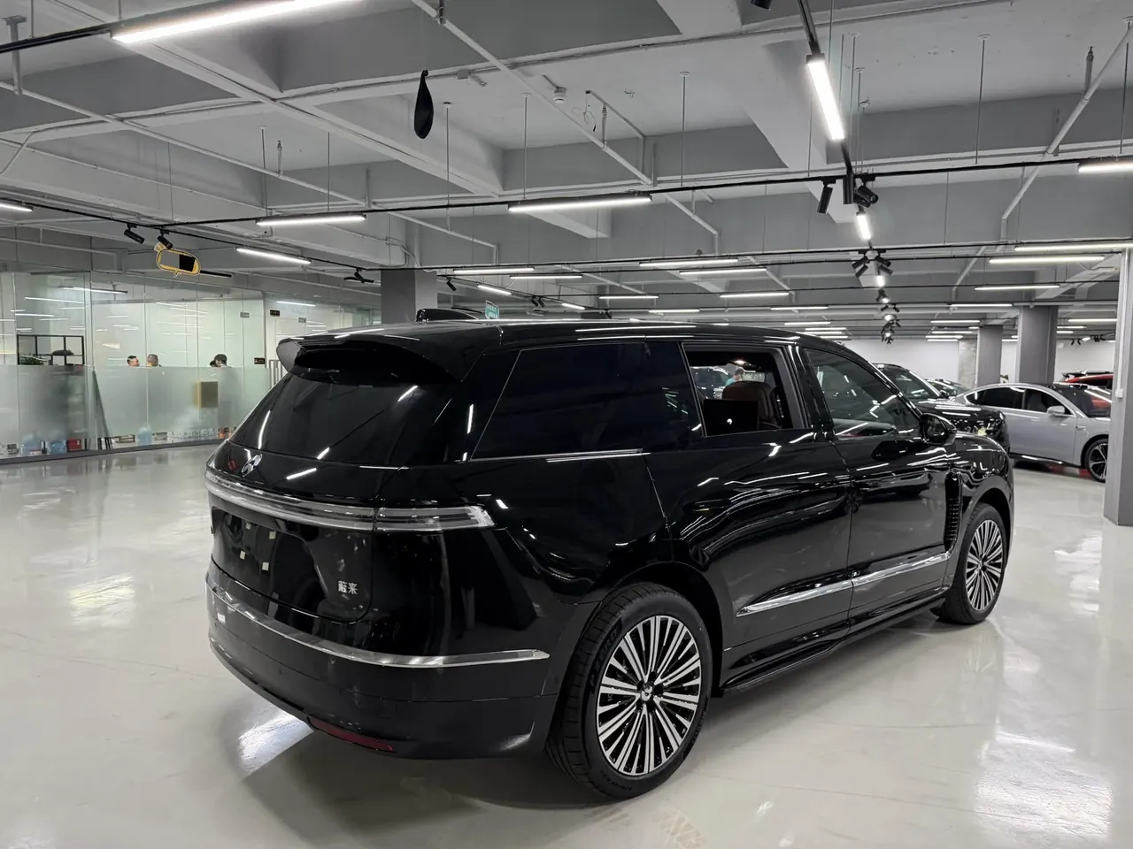 NIO 2026 ES 9 102kWh Executive Island Deluxe Automatic Gear 7