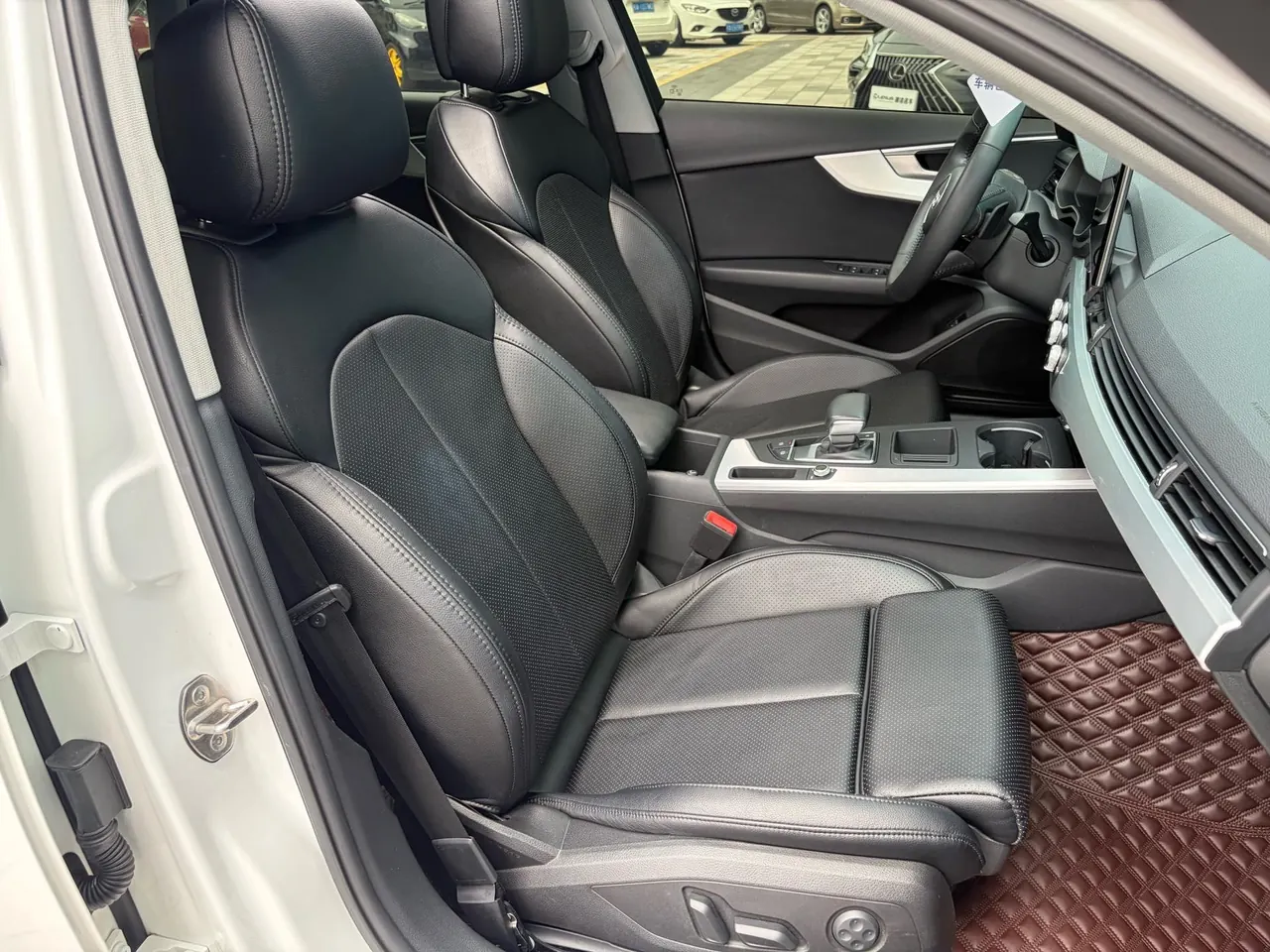 Audi 2020 A4L 2.0TFSI 40TFSI Fashion Dynamic Automatic 10