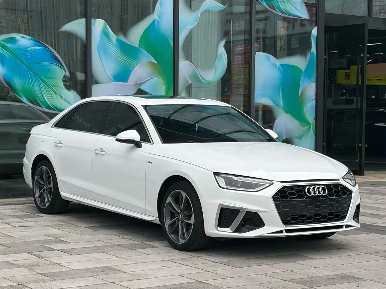 Audi 2020 A4L 2.0TFSI 40TFSI Fashion Dynamic Automatic 2