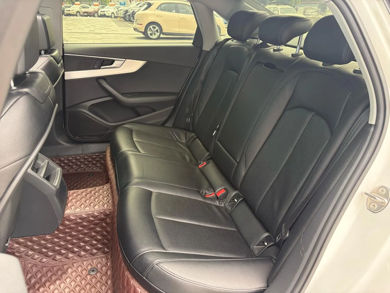 Audi 2020 A4L 2.0TFSI 40TFSI Fashion Dynamic Automatic 8