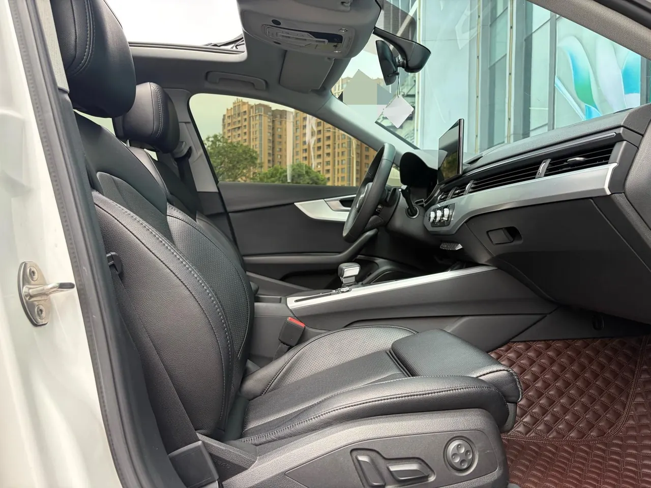 Audi 2020 A4L 2.0TFSI 40TFSI Fashion Dynamic Automatic 9