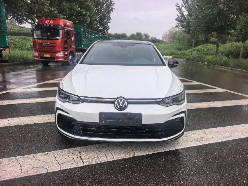 Volkswagen 2021 Golf 8 R-Line 1.4TSI 280TSI Automatic 2
