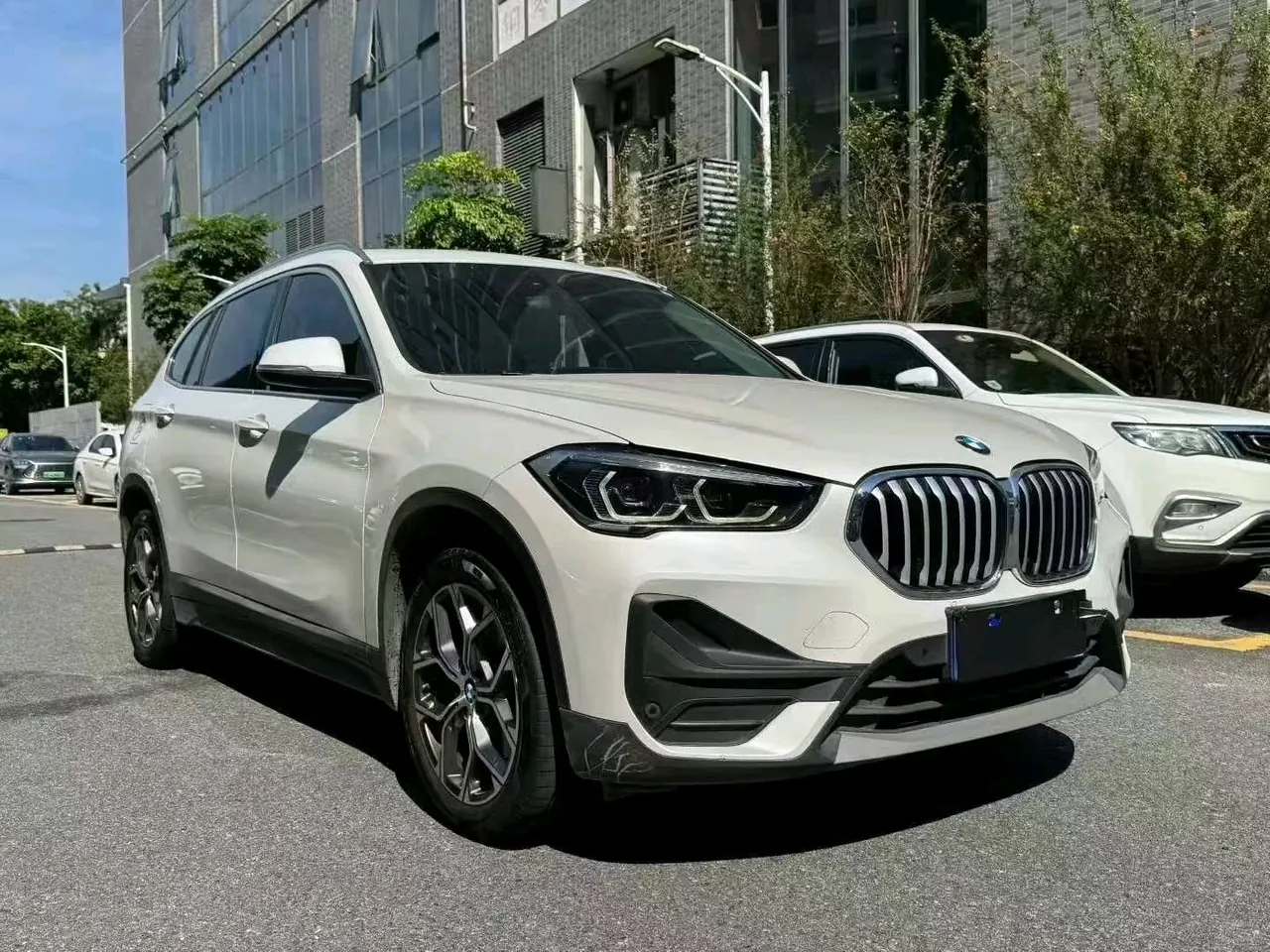BMW 2022 X1 sDrive25Li 2.0T Leading Automatic Gear 2