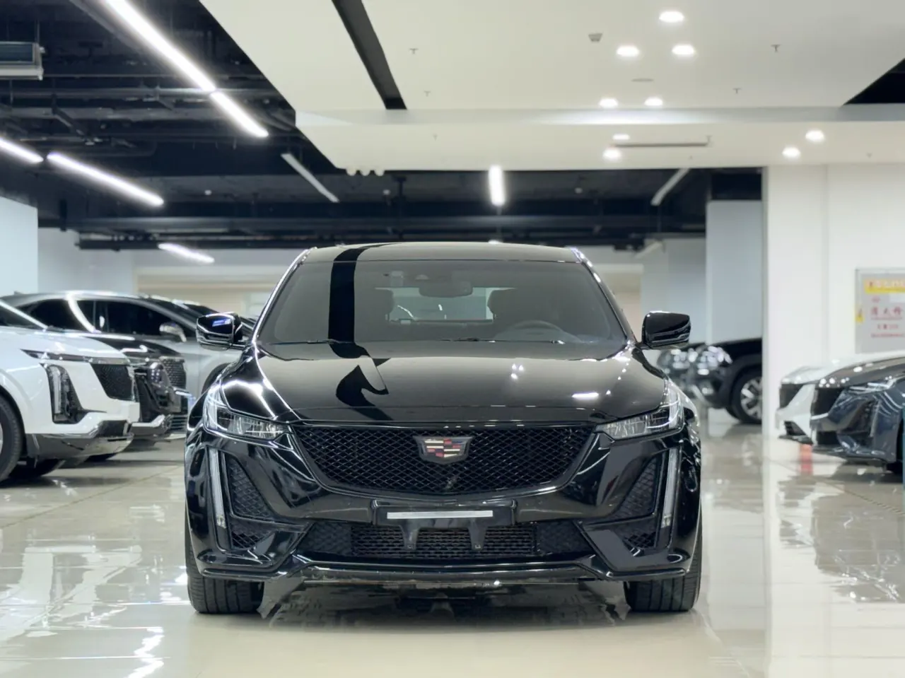 Cadillac 2022 CT5 2.0T 28T Luxury (Standard Edition) Automatic Gear 2