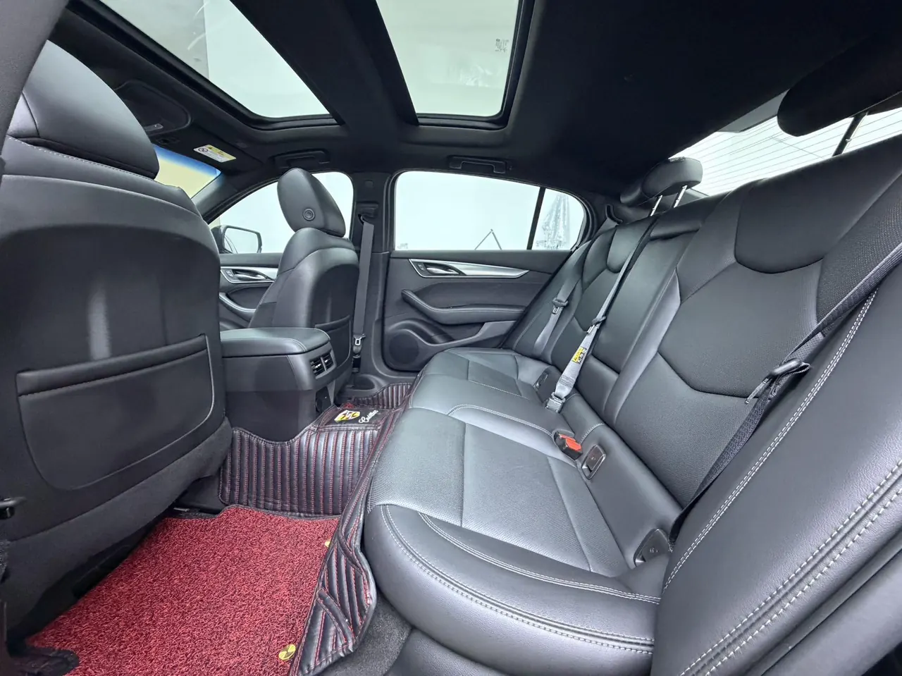Cadillac 2022 CT5 2.0T 28T Luxury (Standard Edition) Automatic Gear 5