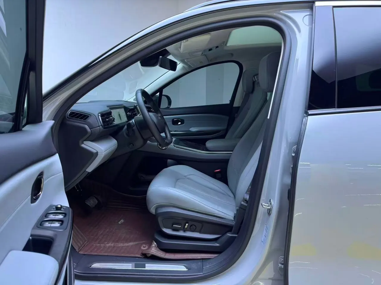 NIO 2020 ES 6 455KM Sports Edition Automatic Gear 3