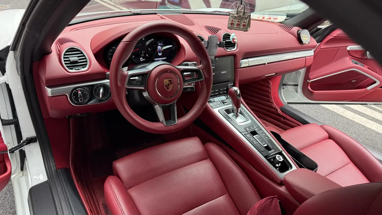Porsche 718 (Imported) 2020 718 Boxer 2.0T Automatic 2